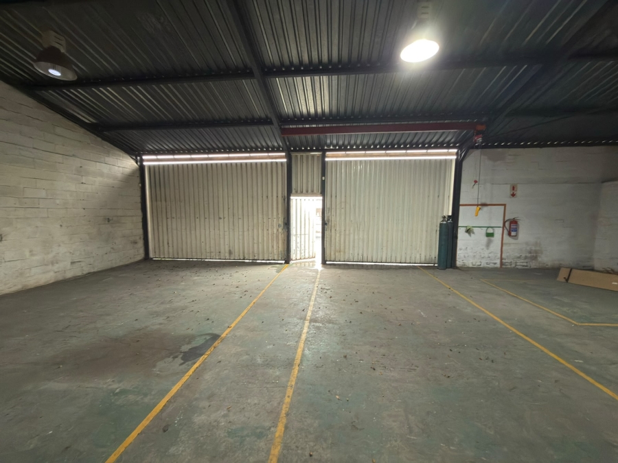 To Let Commercial Property for Rent in Worcester Western Cape